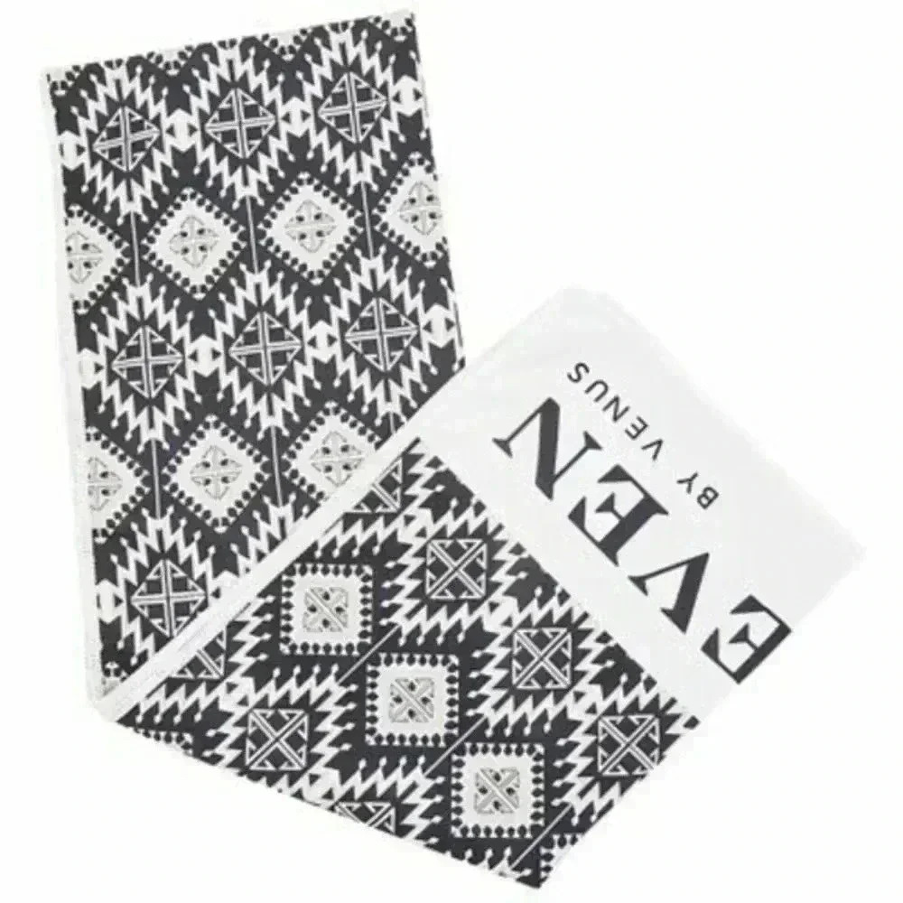 NWOT ELEVEN BY VENUS COOLING PERFORMANCE TOWEL - Picture 2 of 3